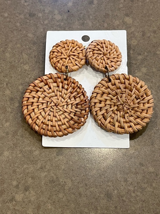 Jewelry - Woven Rattan Drop Earrings - Natural Brown
